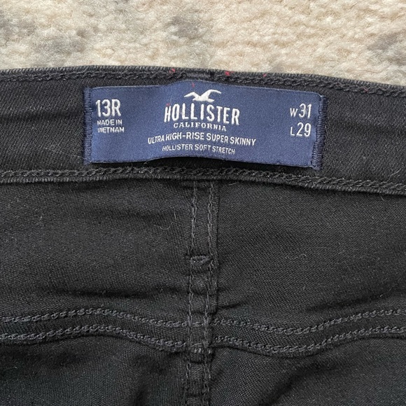 Hollister ultra high rise super skinny jeans - Picture 3 of 3